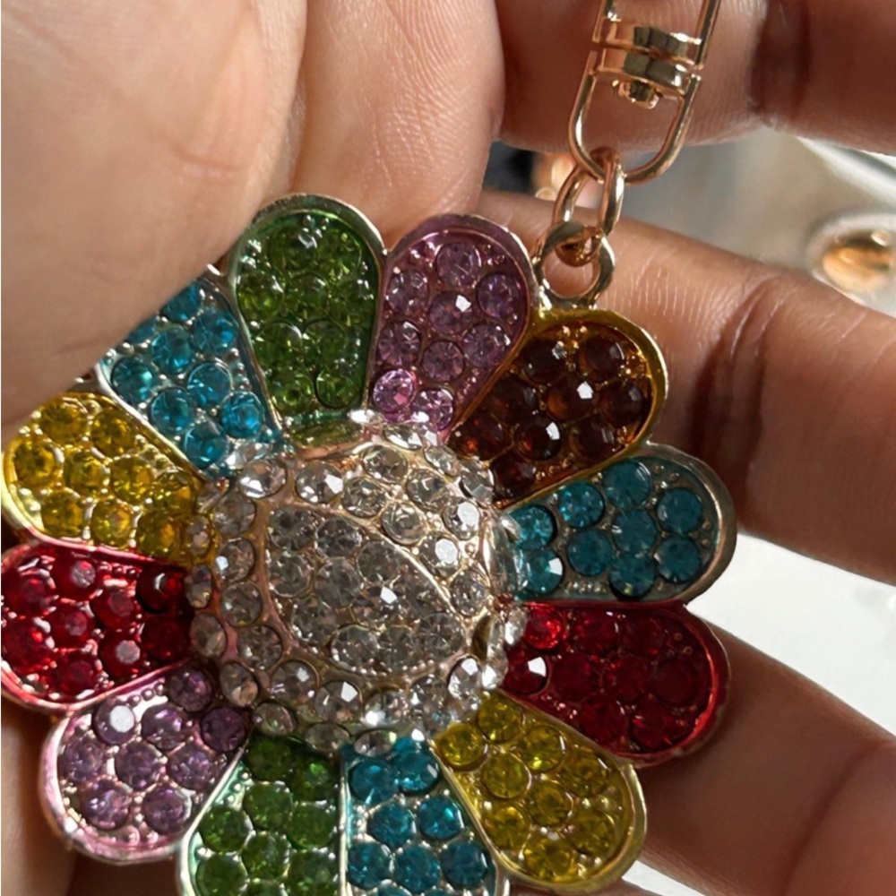 Multicolor Crystal Flower Pendant